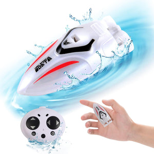 Mini barco de controlo remoto